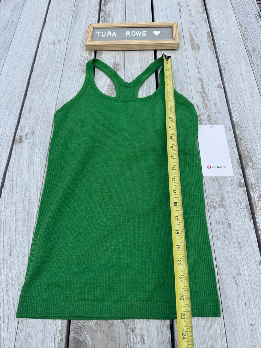 Lululemon Ebb to Street Tank Top Chameleon Green Size 6 NWT - Picture 3 of 8